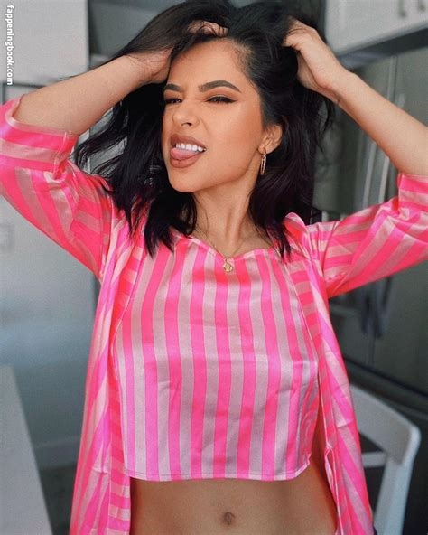 becky g tongue nude
